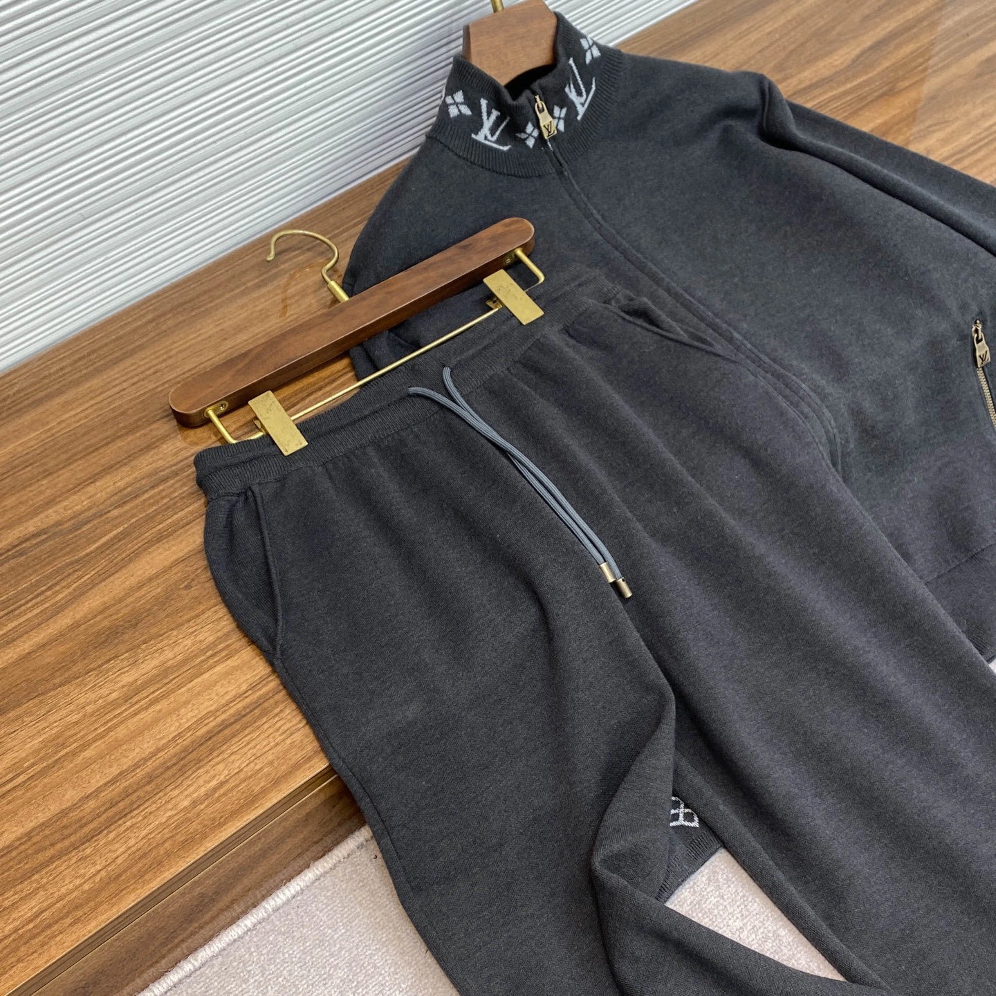 wg.luxury- 8V wool item:E-F054C1809